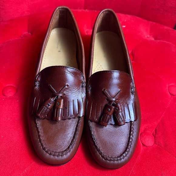 Classic Brown Leather Loafers - Picture 1 of 6